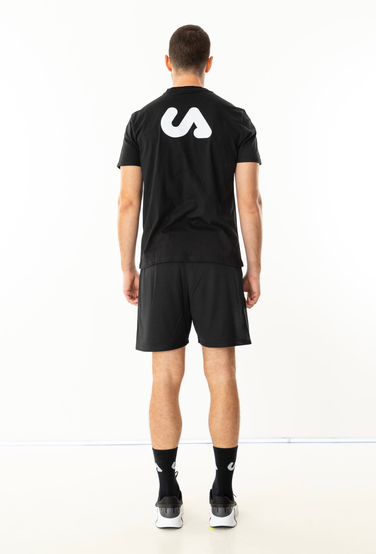 Siyah Kısa Kollu Tişört